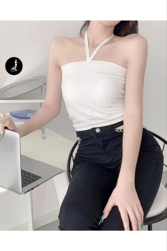 کراپ تاپ زنانه مدل دکلته کاپدار